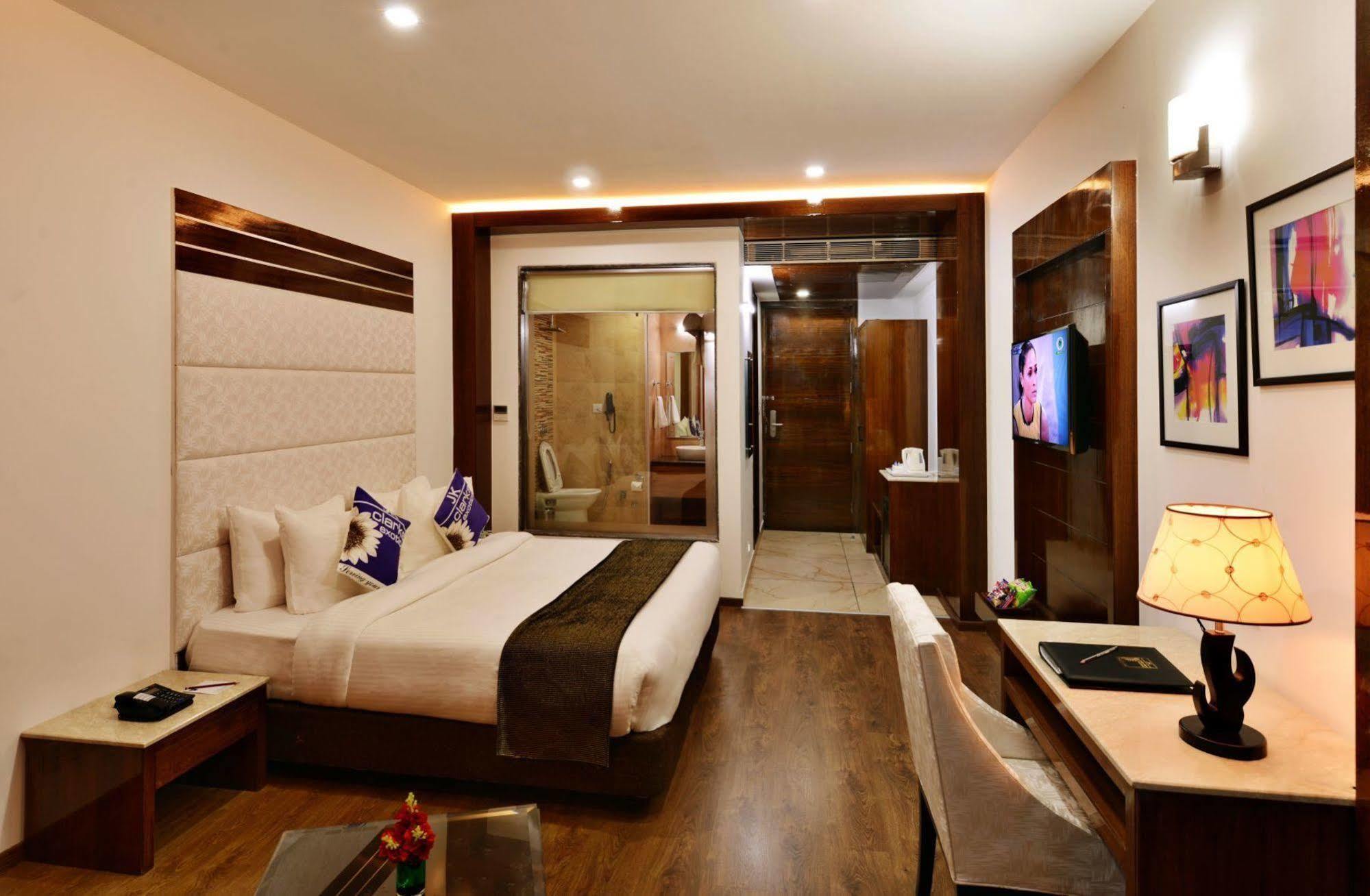 Hotel Jk Clarks Exotica Dalhousie Zewnętrze zdjęcie